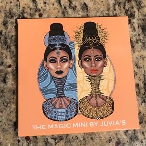 Juvia’s Place “The Magic Mini” palette